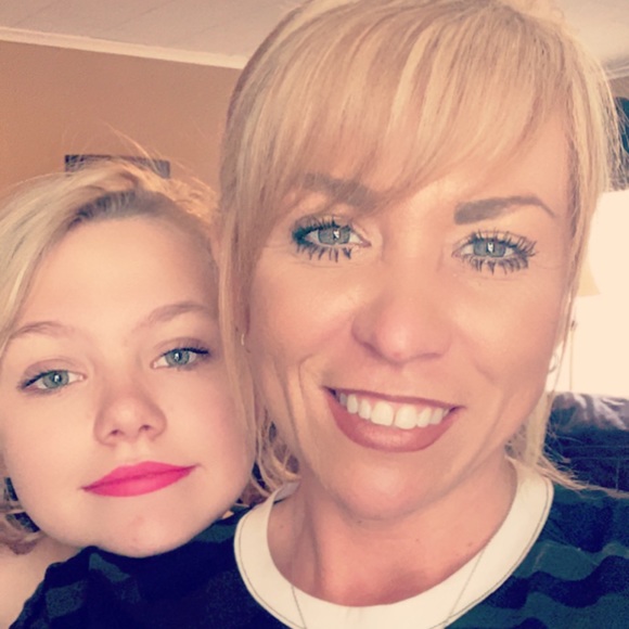 Meet the Posher - Picture 8 of 8